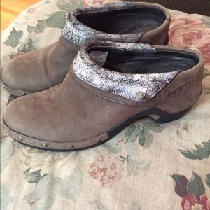 Merrill brown suede slip on’s